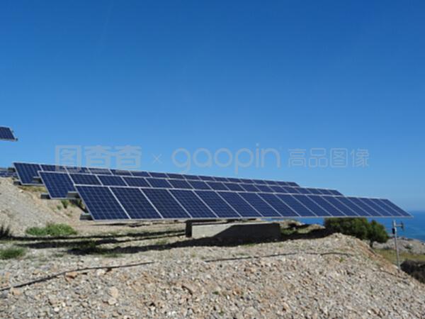 太陽能農場的光電電池板